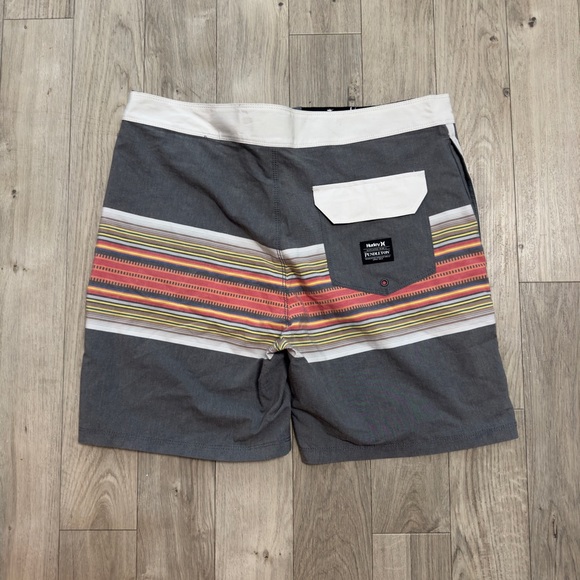 Hurley x Acadia National Park - Board Shorts - Size 33 - Picture 2 of 2
